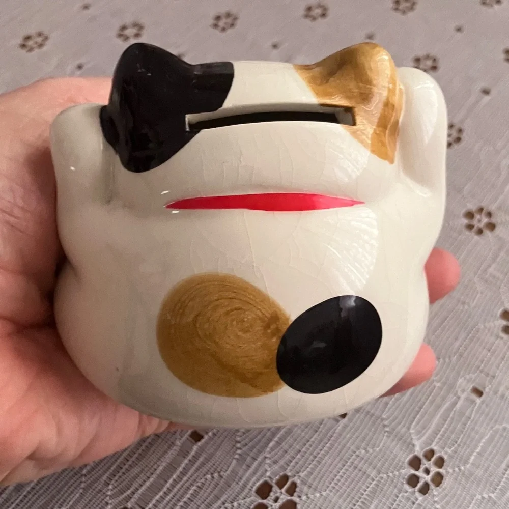 Lucky Cat Figurine Set - White and Black